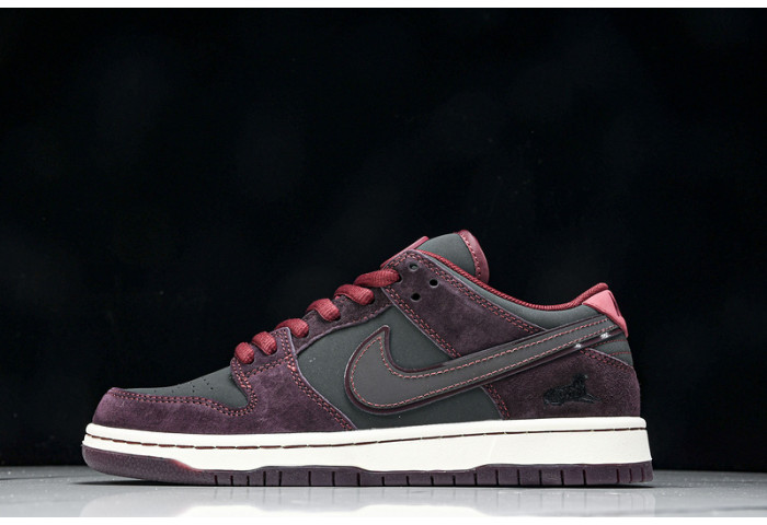 Riot Skateshop x Nike SB Dunk Low FZ1289-200