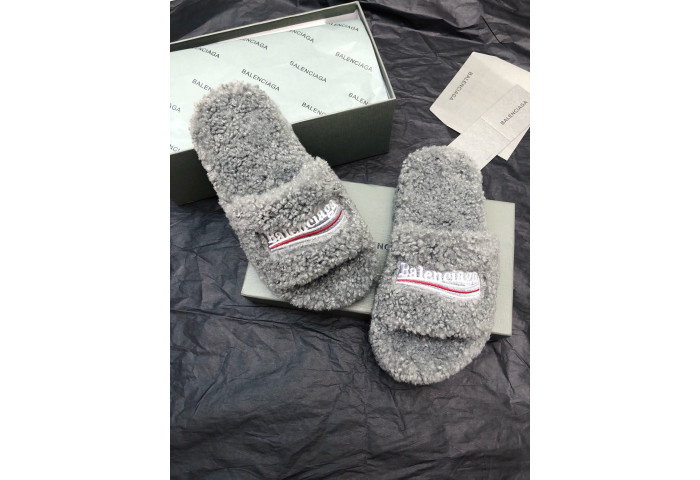 (thick botT0m)bl slippers 2307160