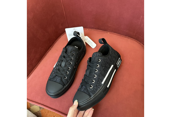 DR B23 LOW-TOP SNEAKERS DR-76