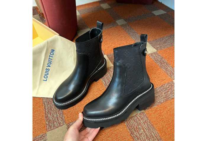 LOVT BOOTS L0-38
