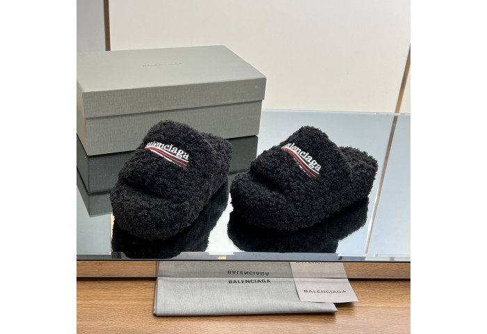 (thick botT0m)bl slippers 2307163