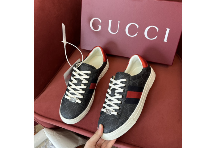 GI ACE EMBROIDERED LOW-TOP SNEAKER 90649