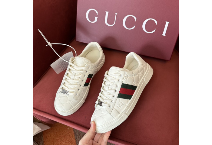 GI ACE EMBROIDERED LOW-TOP SNEAKER 90651