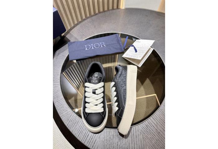 DR B33 LOW-TOP SNEAKERS DR-124