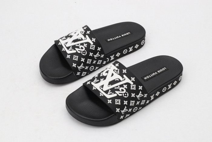 lovt sandal