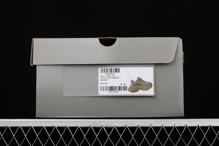 bl triple s trainers sneakers a111703