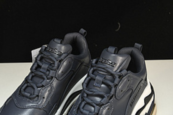 bl triple s trainers sneakers bts-11