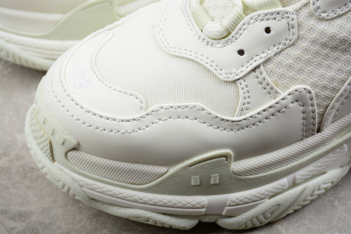 bl triple s trainers sneakers bts-09