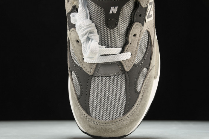 new Ba1an*e 992 grey m992gr