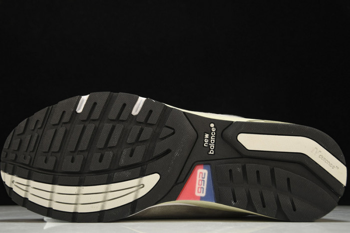 new Ba1an*e 992 grey m992gr