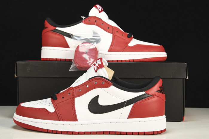 jordan 1 retro low chicago 705329-600