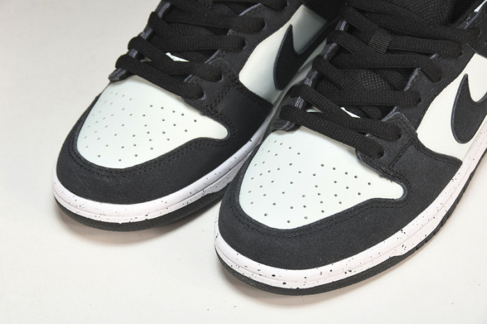 nike sb dunk low barely green 854866-003