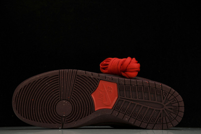 nike sb dunk low "city of love" fn0619-600