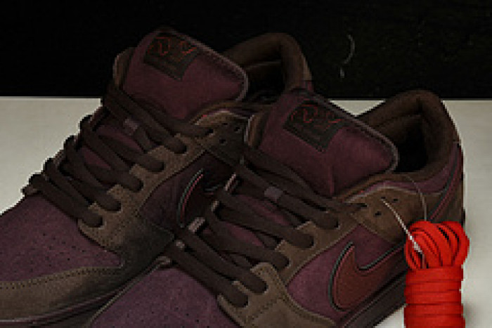 nike sb dunk low "city of love" fn0619-600