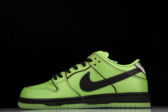 the powerpuff girls x nike sb dunk low “bubbles” fz8319-300