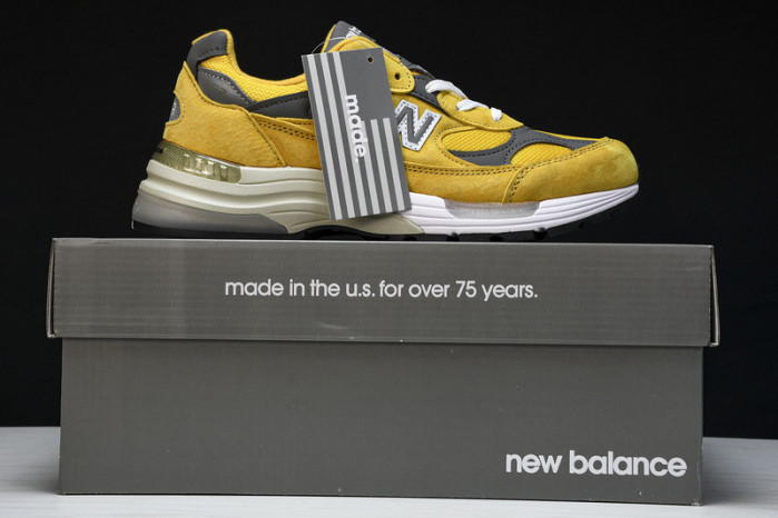 new Ba1an*e 992 yellow grey m992bb