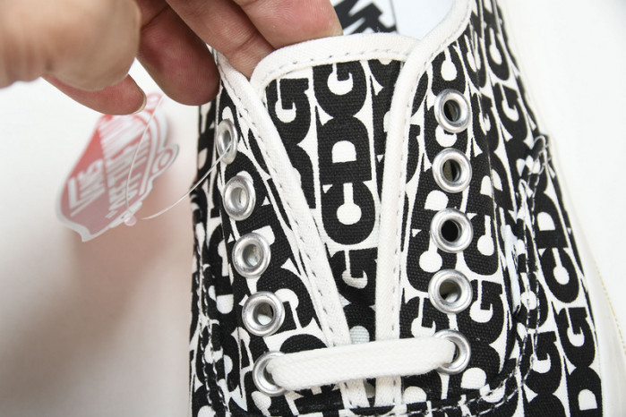 comme des garcons x authentic 