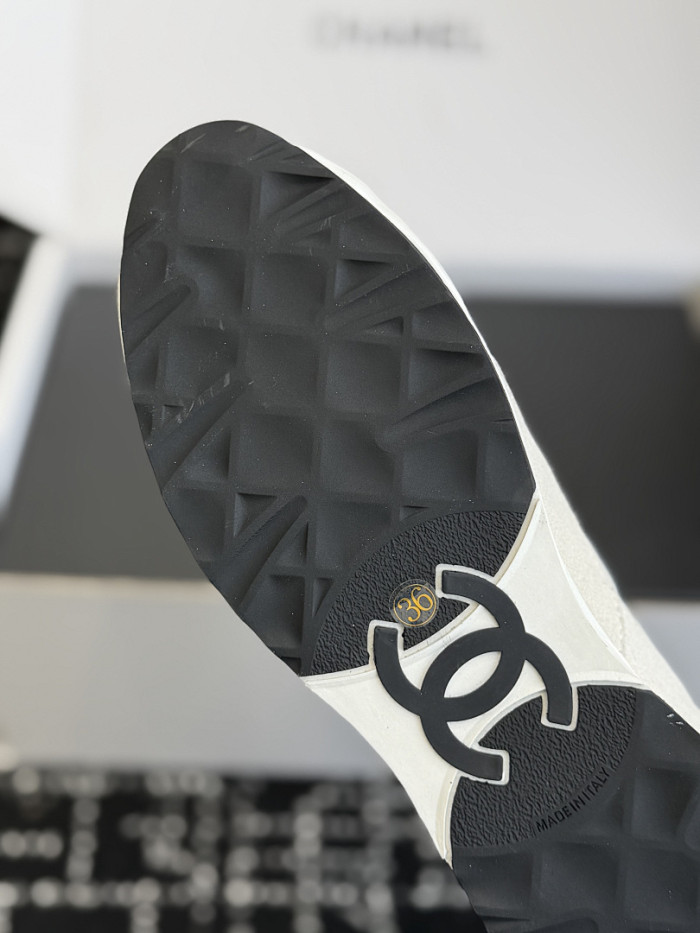 CN LOW TOP TRAINER CC SNEAKERS 21010940