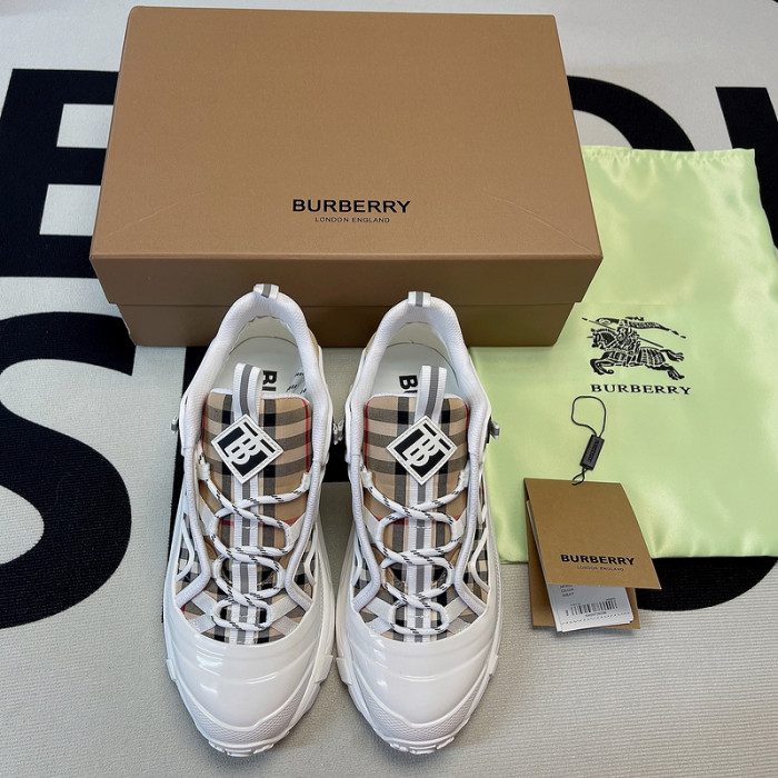 BUBERY SNEAKER