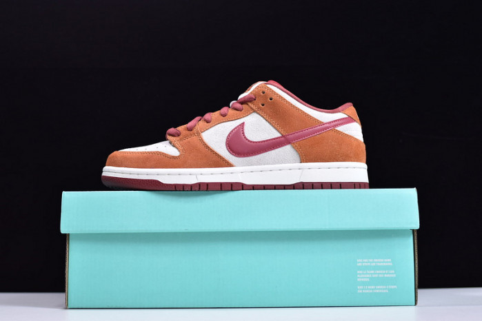 nike sb dunk low pro dark russet cedar bq6817-202