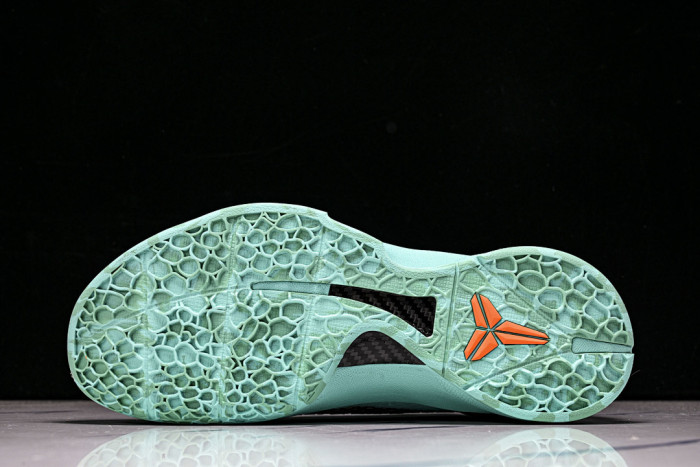 Jalen Brunson x Nike Kobe 6 Protro “Statue of Liberty” IQ5774-300