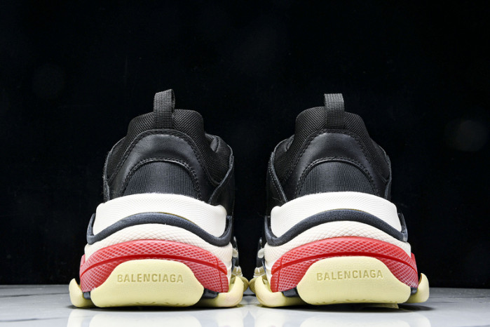 BL 17FW TRIPLE S SNEAKER W0901-1000