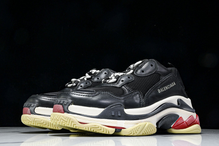 BL 17FW TRIPLE S SNEAKER W0901-1000