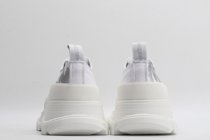 alex mcqu sneakers 112625