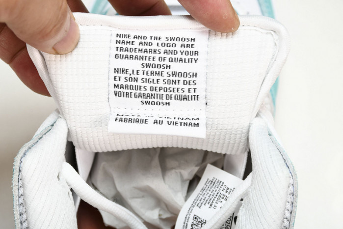 nike sb dunk low april skateboards fd2562-400