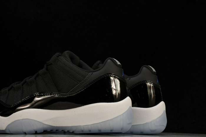 air jordan 11 “space jam" fv5104-004
