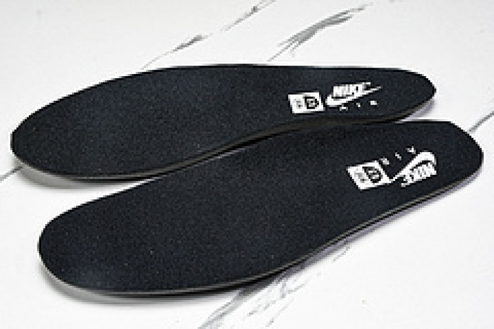 Air Jordan 11 Low “Bred” FV5104-006