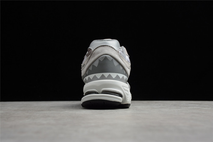 new Ba1an*e 2002r bape grey m2002rbg