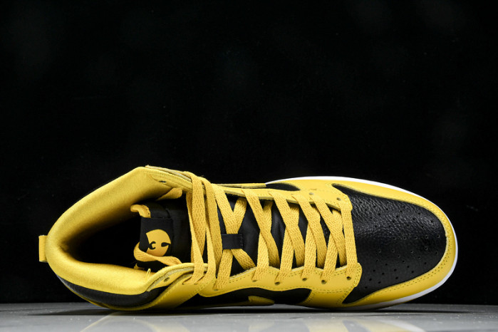 Nike Dunk High “Wu-Tang Clan” HJ4320-001