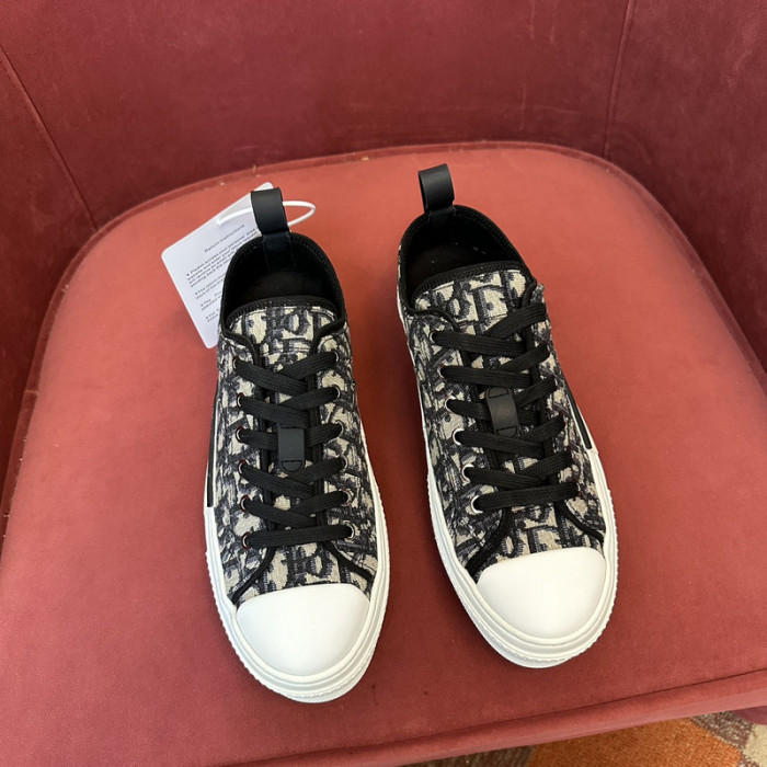 DR B23 LOW-TOP SNEAKERS DR-77