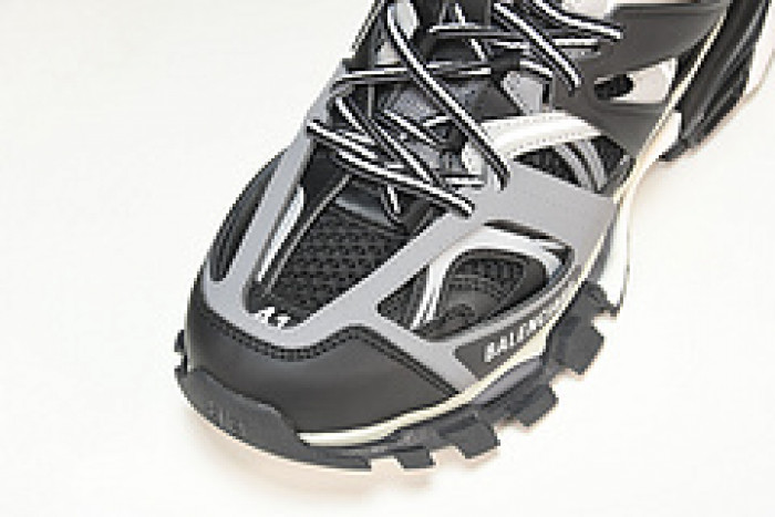 bl tess s. gomma trek low sneakers