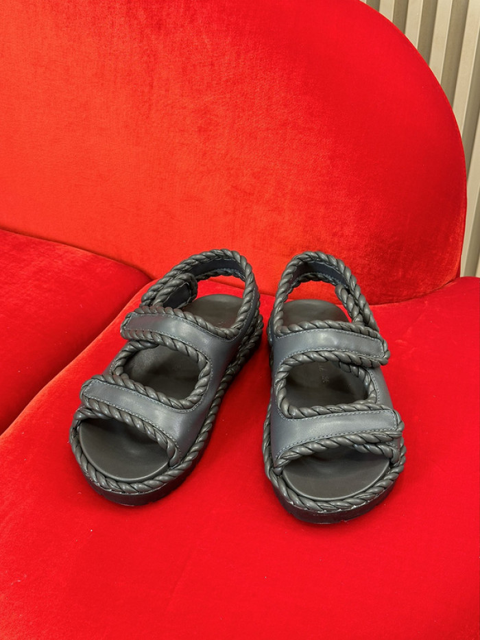 BOTEGA V SLIDES BVS-01
