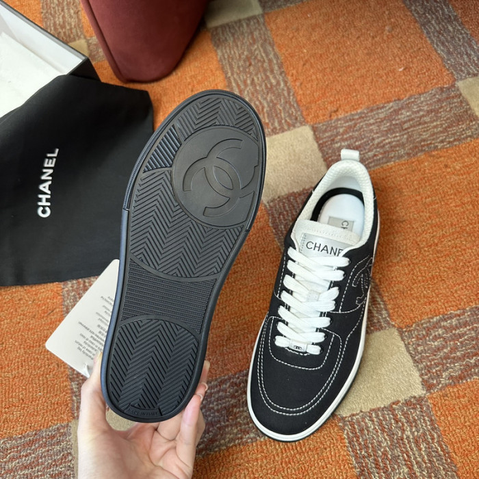 CN LOW TOP TRAINER CC SNEAKERS 21010925