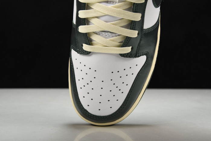 nike dunk low "vintage green" dq8580-100