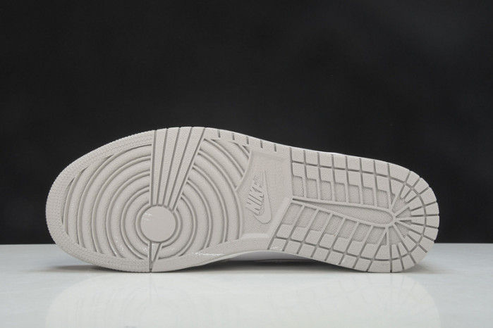 air jordan 1 mid “college grey” 554724-082