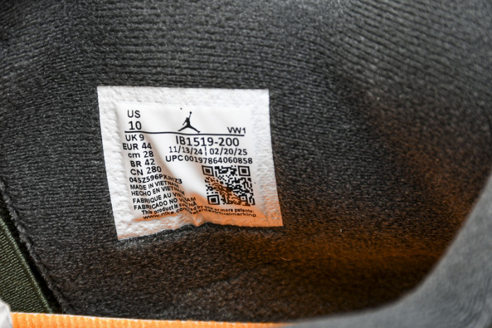 （2025）UNDEFEATED x Air Jordan 4 OG IB1519-200