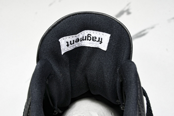 Fragment Design x Air Jordan 3 DA3595-1001