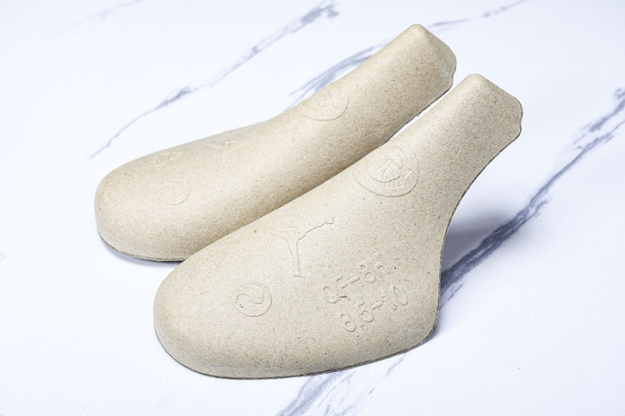 (2013) Jordan 5 Retro Grape 136027-108