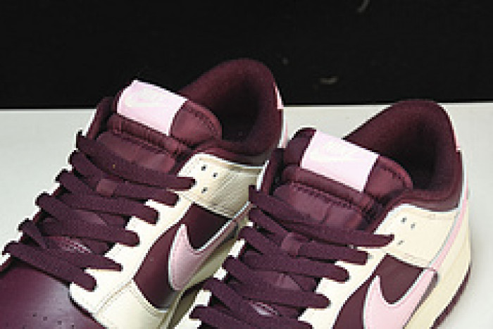 nike dunk low “valentine’s day” dr9705-100
