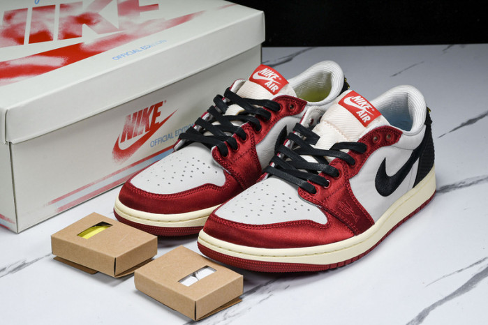 jordan 1 retro low og trophy room home fn0432-100