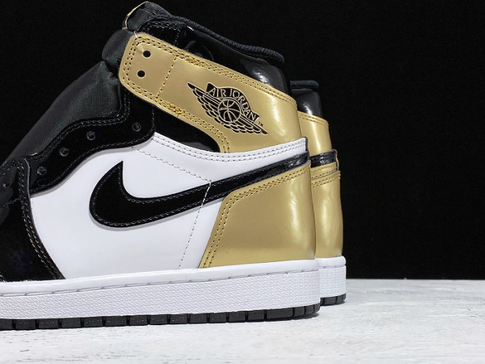 air jordan 1 metallic gold 861428-007