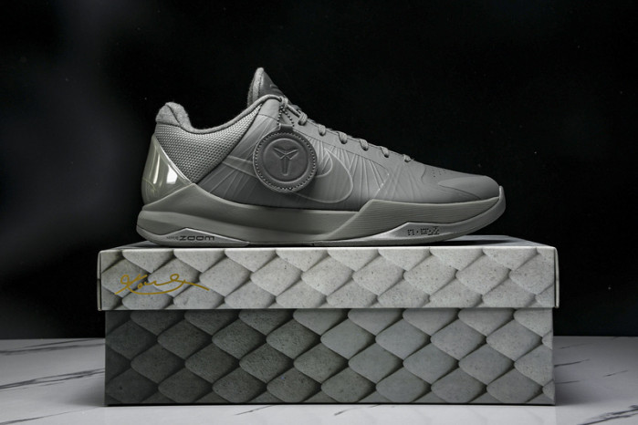 nike kobe 5 black mamba collection fade to black 869454-006