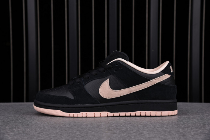 nike sb dunk low black washed coral bq6817-003