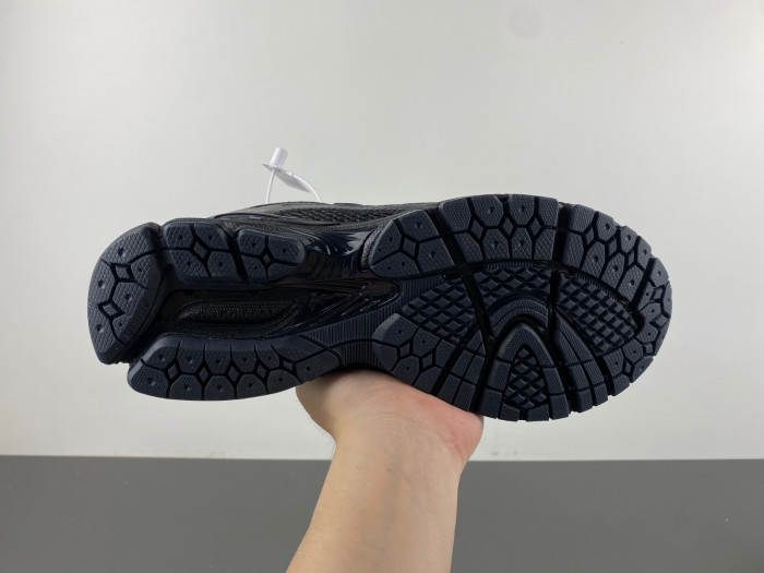 new Ba1an*e 1906r black metallic silver m1906rjb