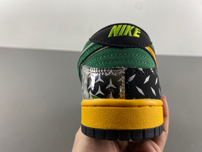 Nike Dunk Low What the Duck Away University of Oregon PE HV1454-001