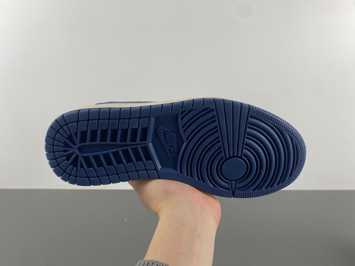 Travis Scott x Air Jordan 1 Low DM7866-713